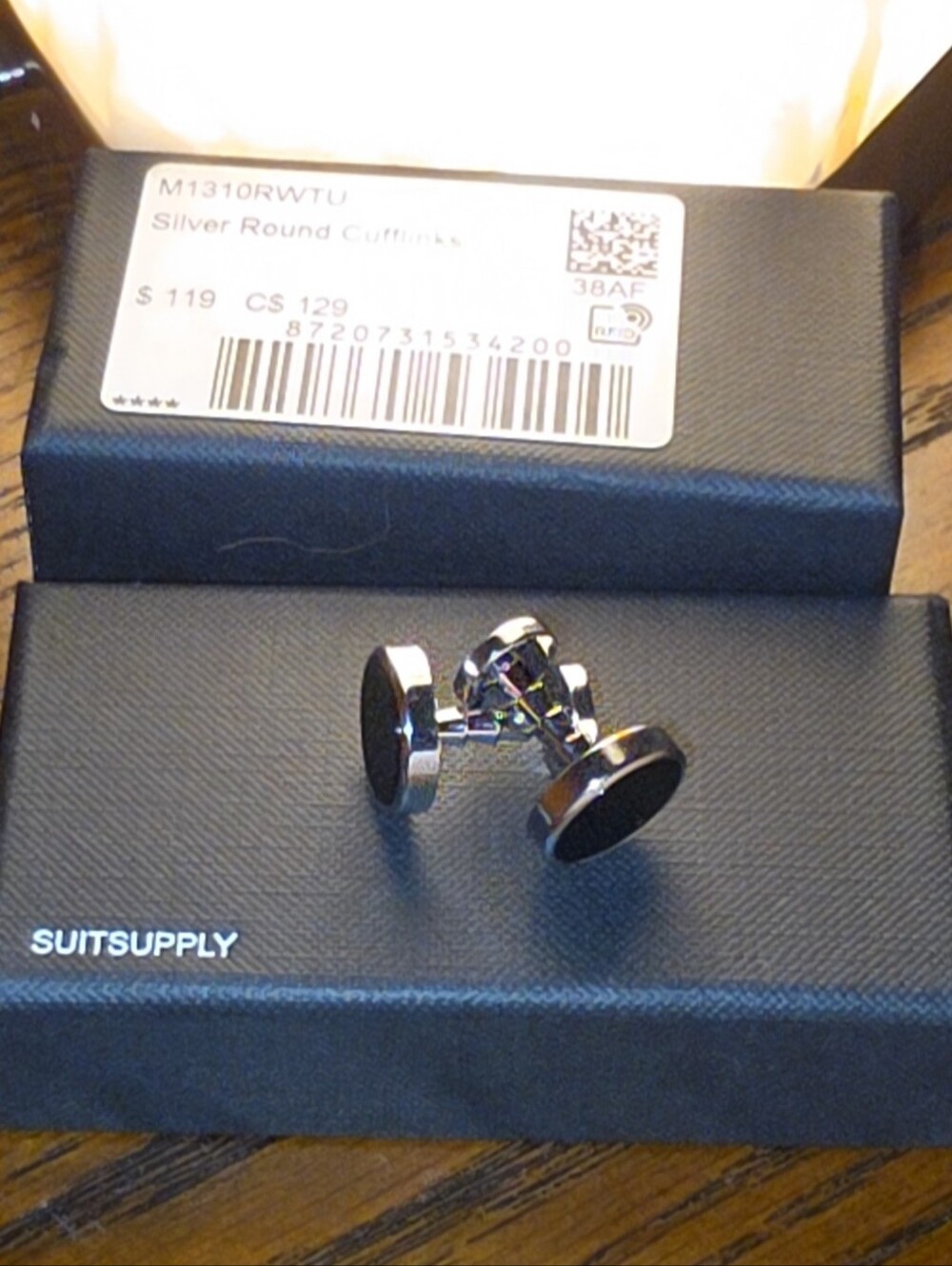 Suitsupply Silver Round Cufflinks M1310 – New in Box – Wedding/Formal
